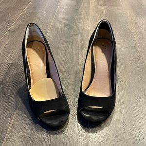 Black chunky heels